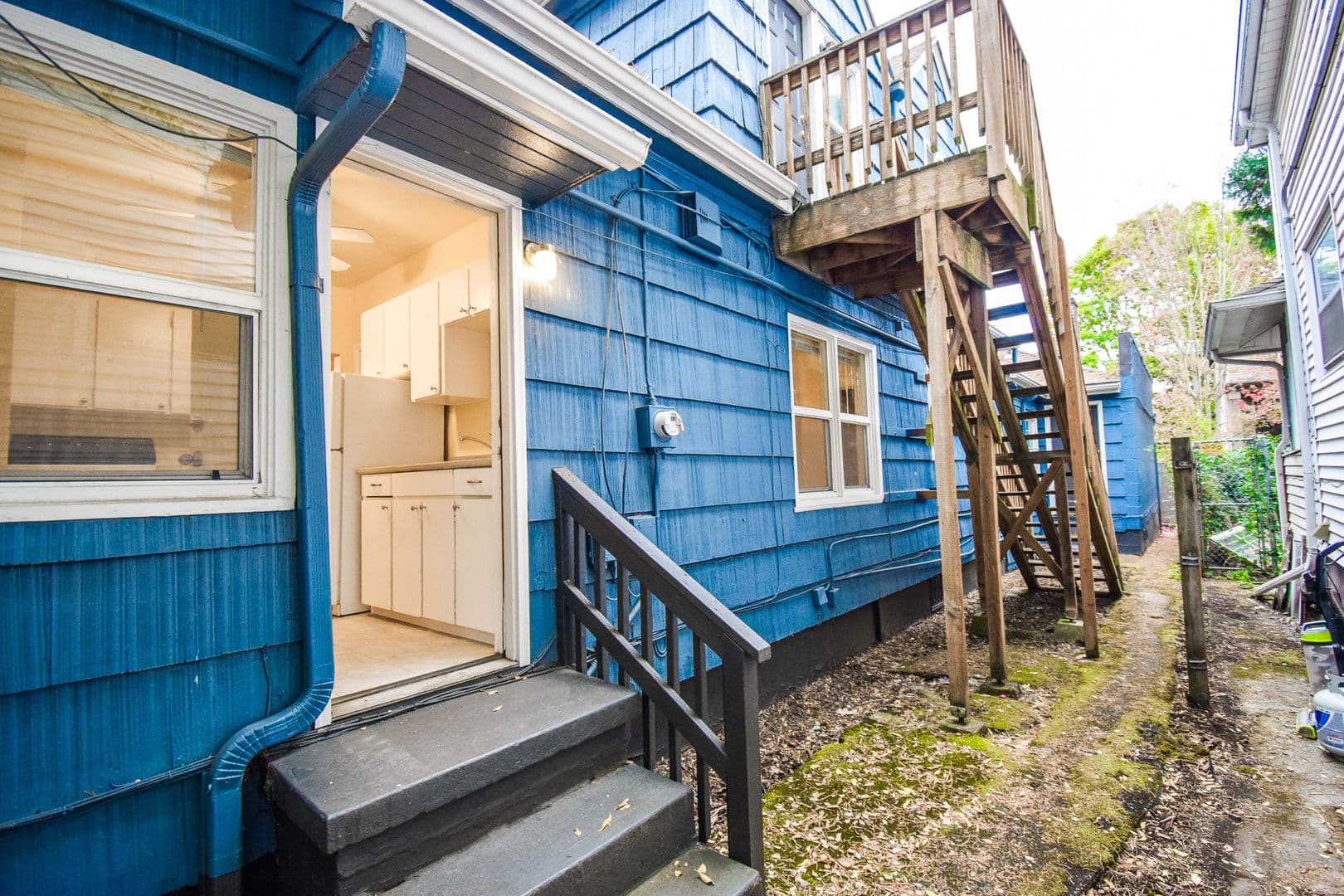 Portland Apartment: 1724 NE Killingsworth St.