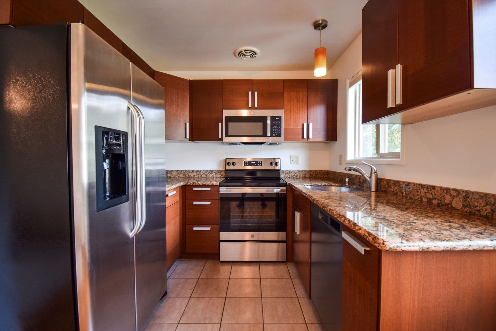 Portland Condo: 908 SW Gaines St. Unit 14