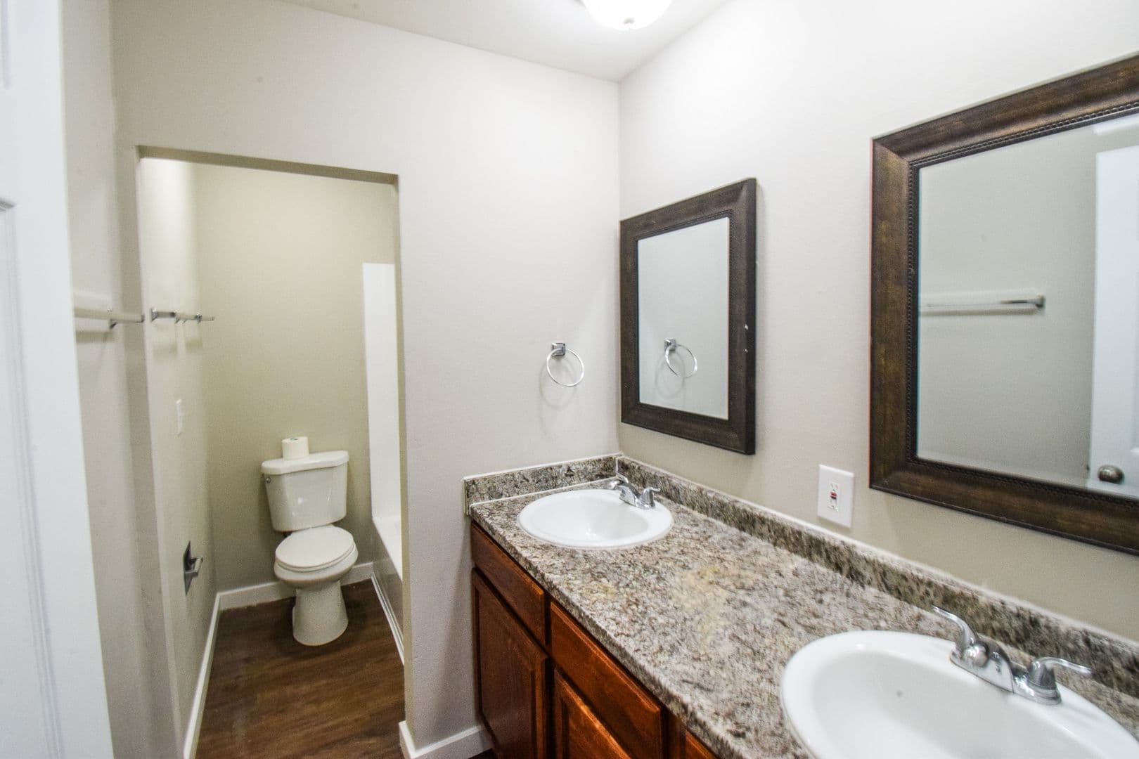 Portland Apartment: 3560 SW Vista Drive