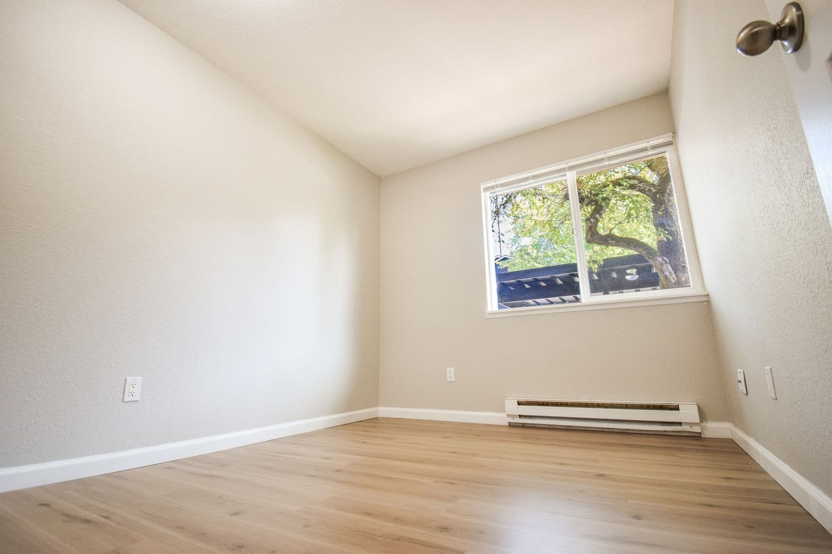 Beaverton House: 9515 SW 146th Terrace C-2