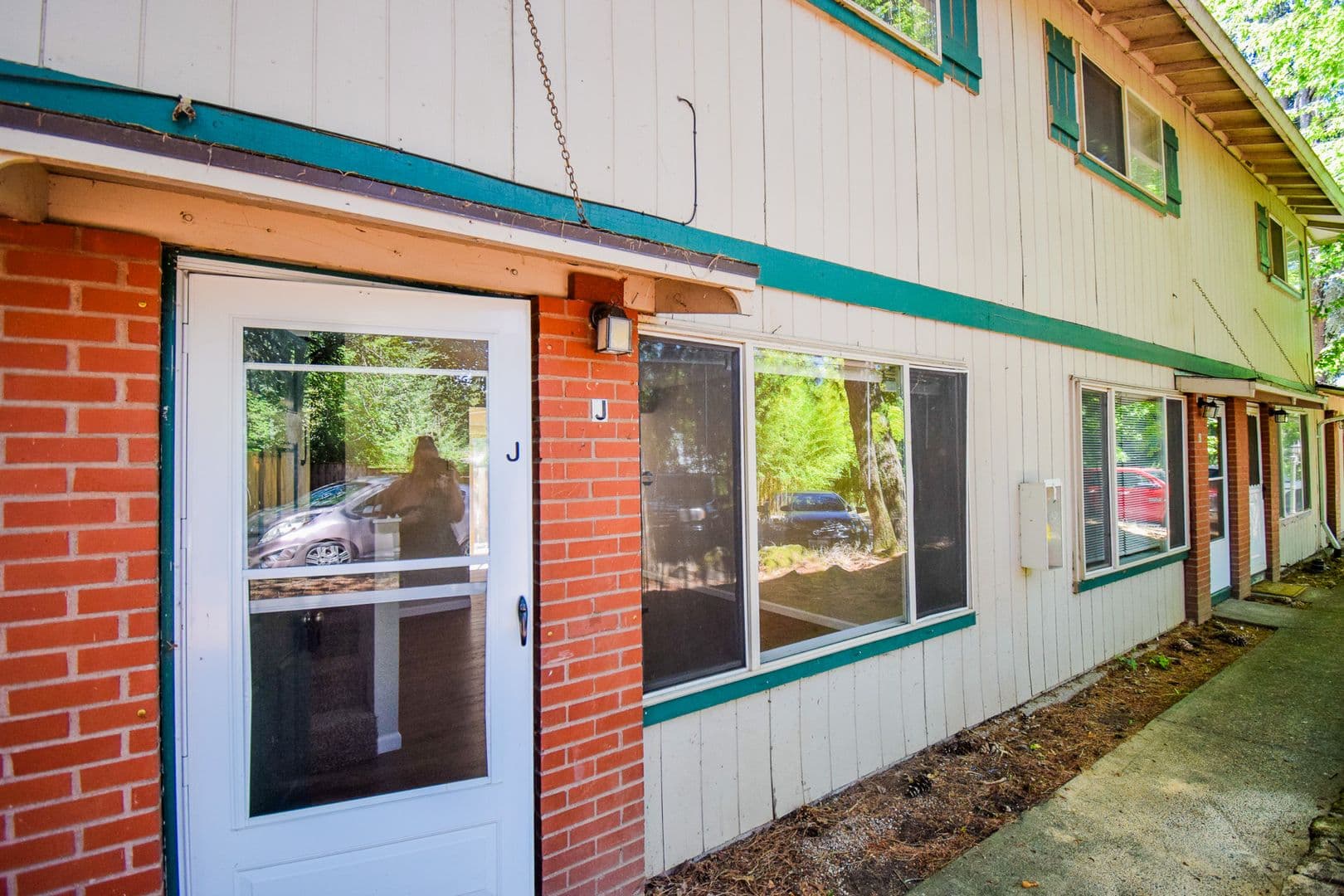 Wilsonville Apartment: 9425 SW Tauchman Street
