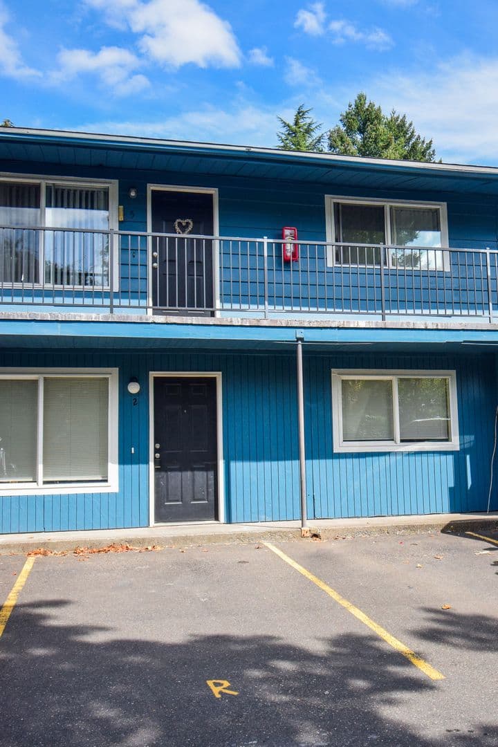 Portland Apartment: 6730 & 6740 SW Canyon Road