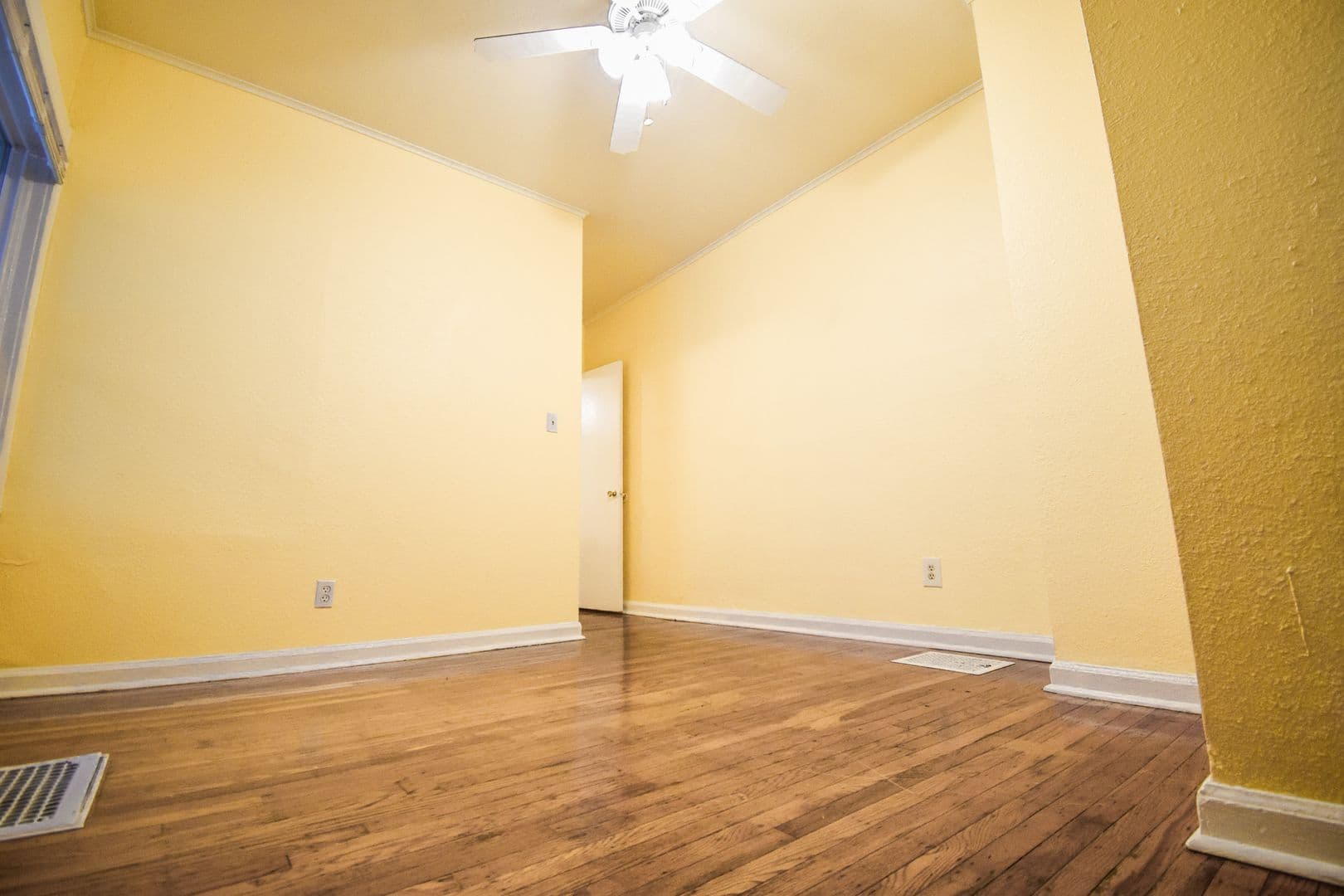 Portland Apartment: 1724 NE Killingsworth St.