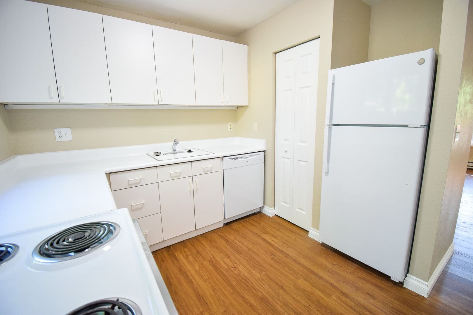 Wilsonville Apartment: 9425 SW Tauchman Street