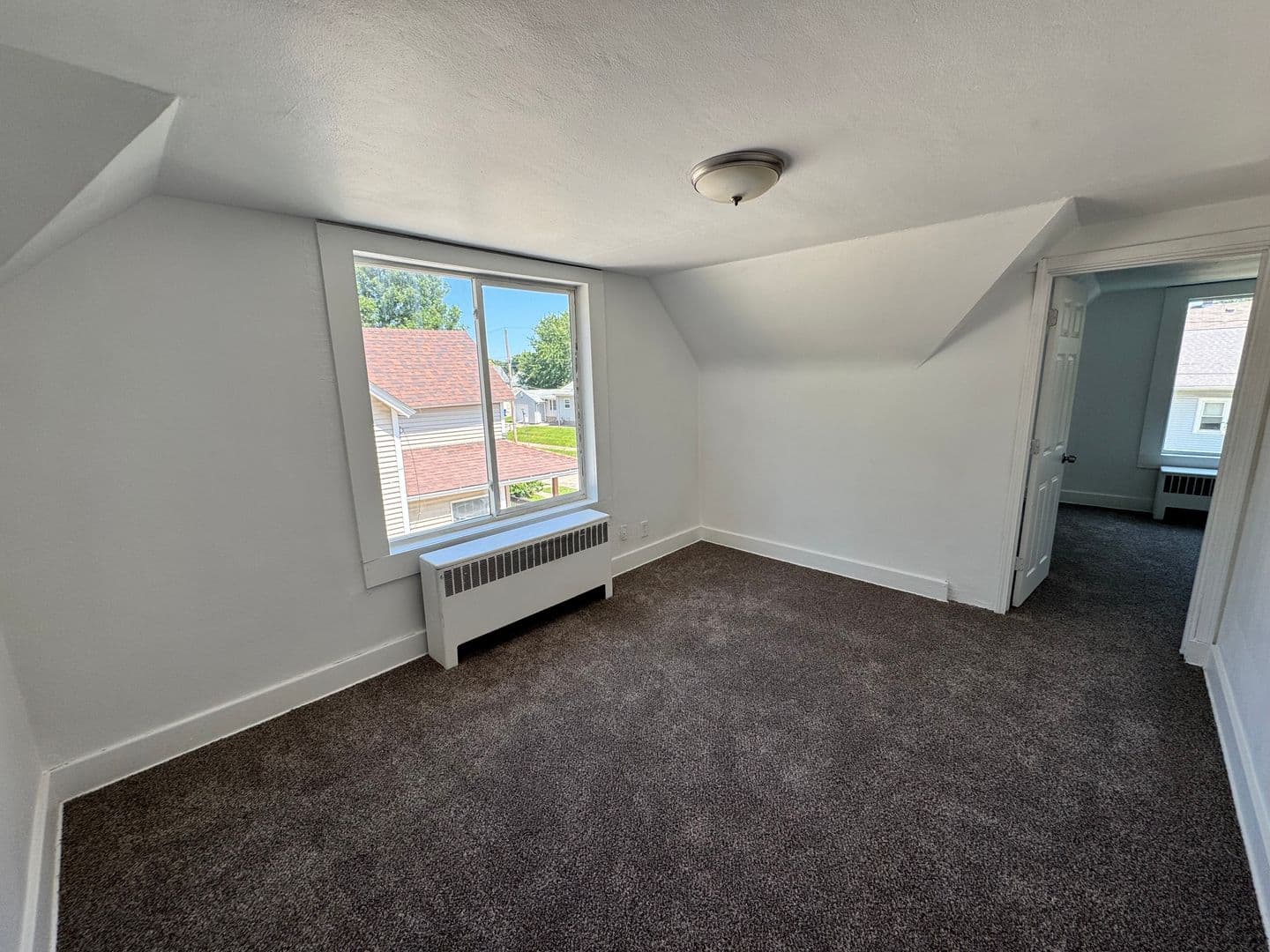 Moline Apartment: 1701 2nd St