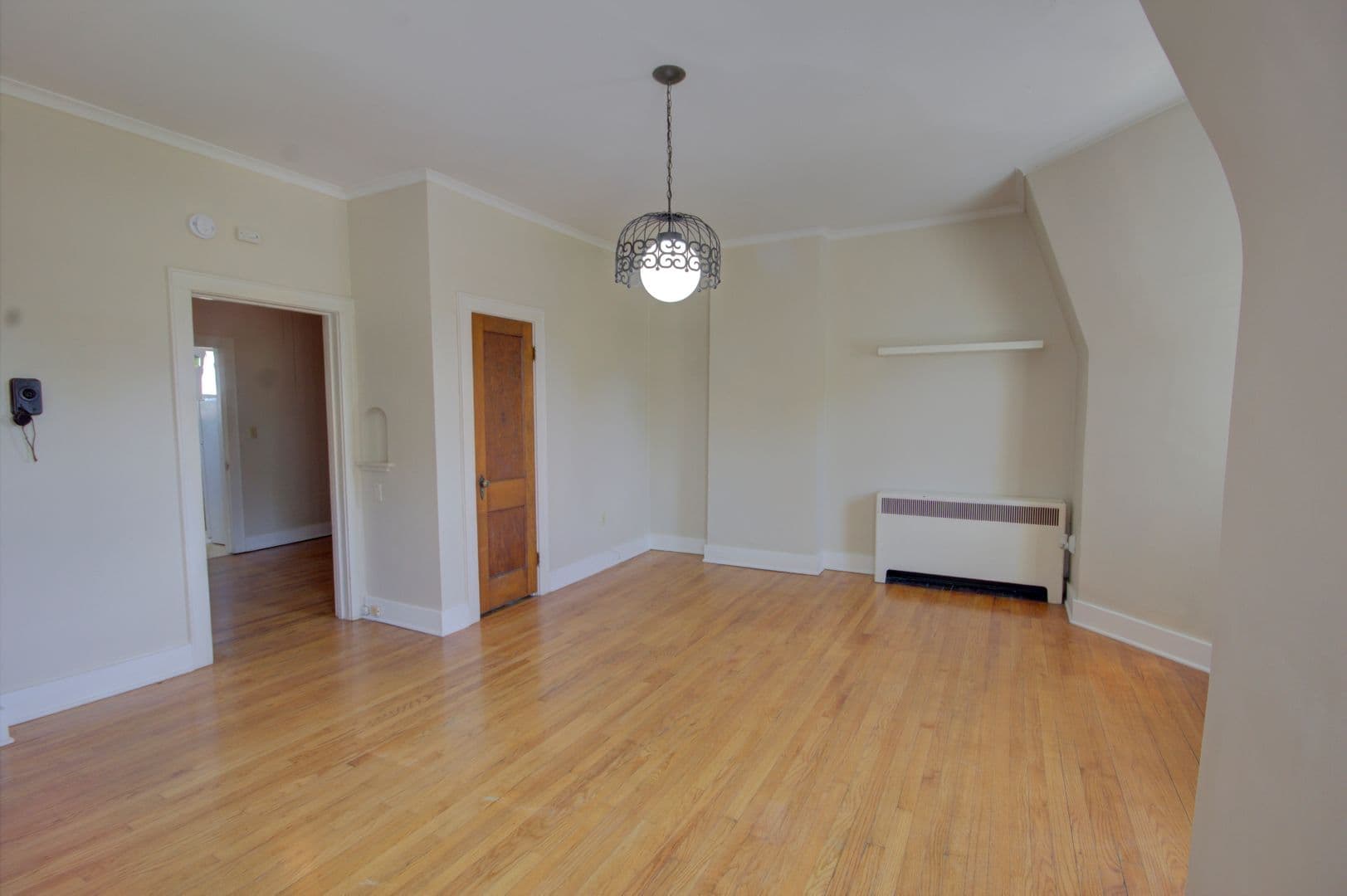 Rock Island Apartment: 1301-1305 2nd Ave