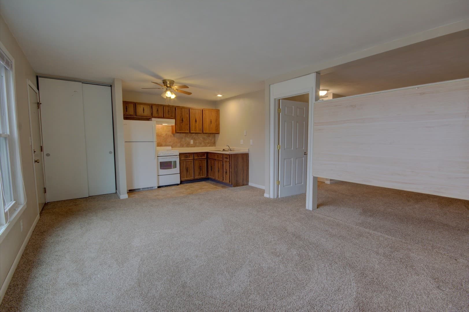 Moline Apartment: 3520 60th St