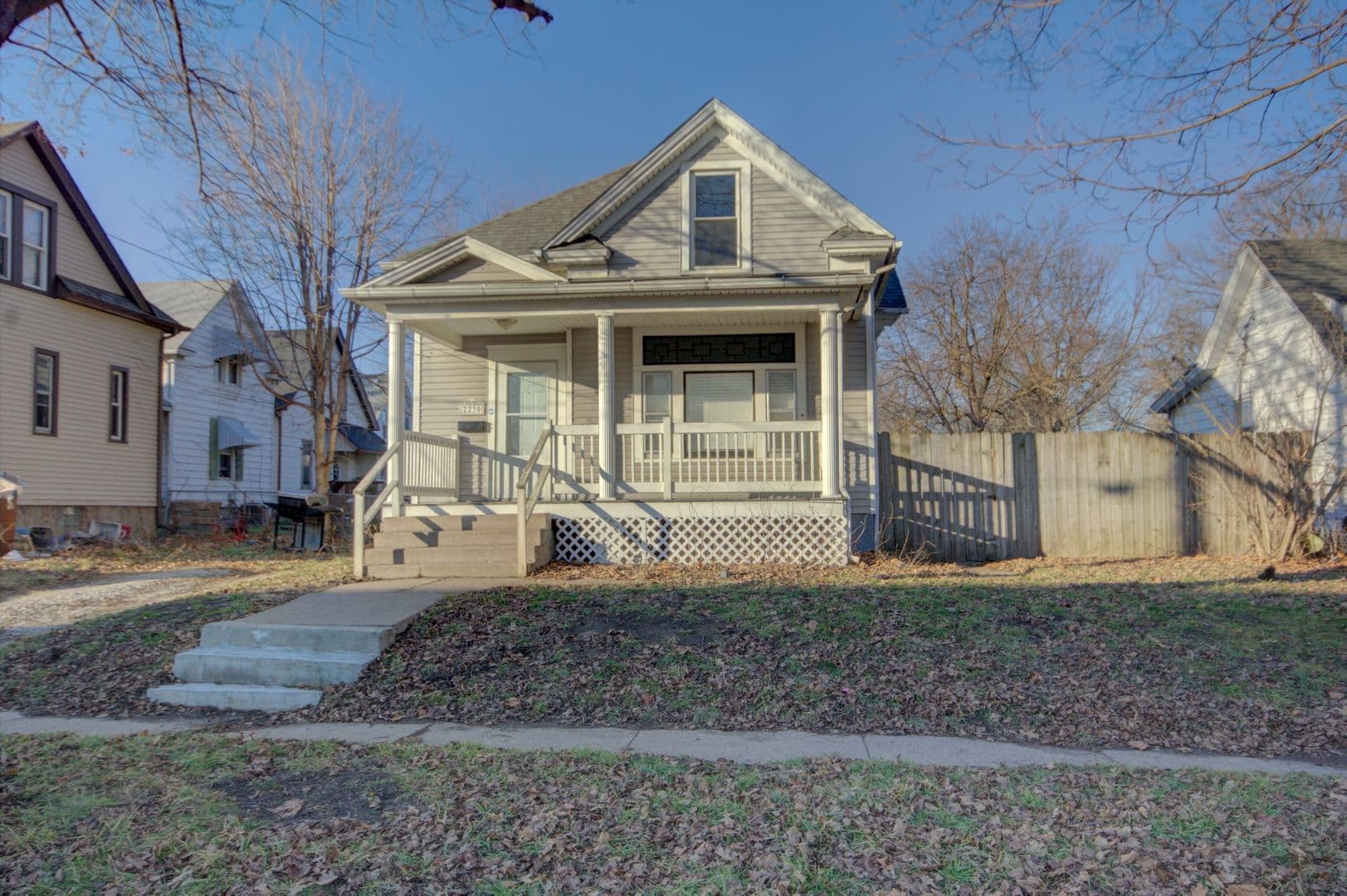Davenport House: 2230 Redwood Ave.