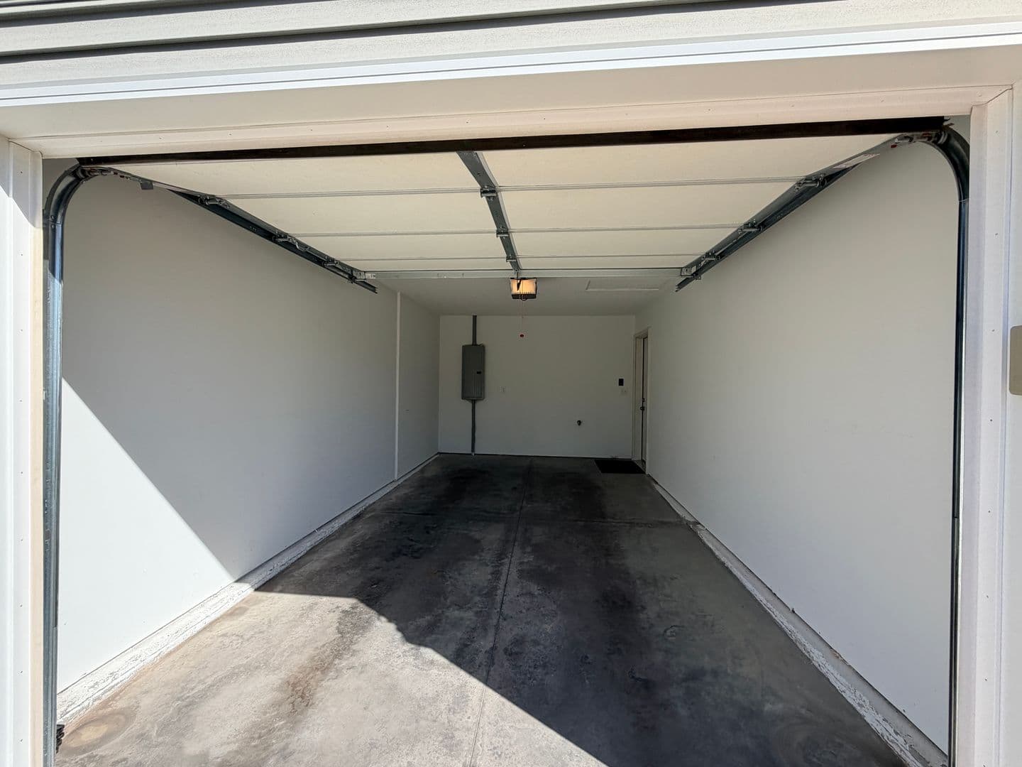 Moline House: 1420 51st Street Drive