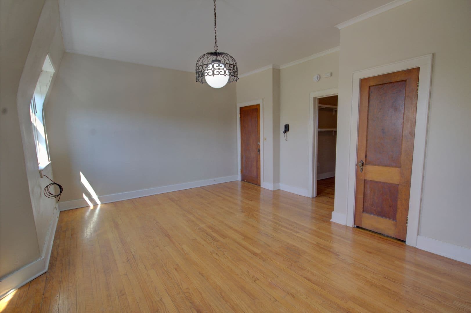 Rock Island Apartment: 1301-1305 2nd Ave
