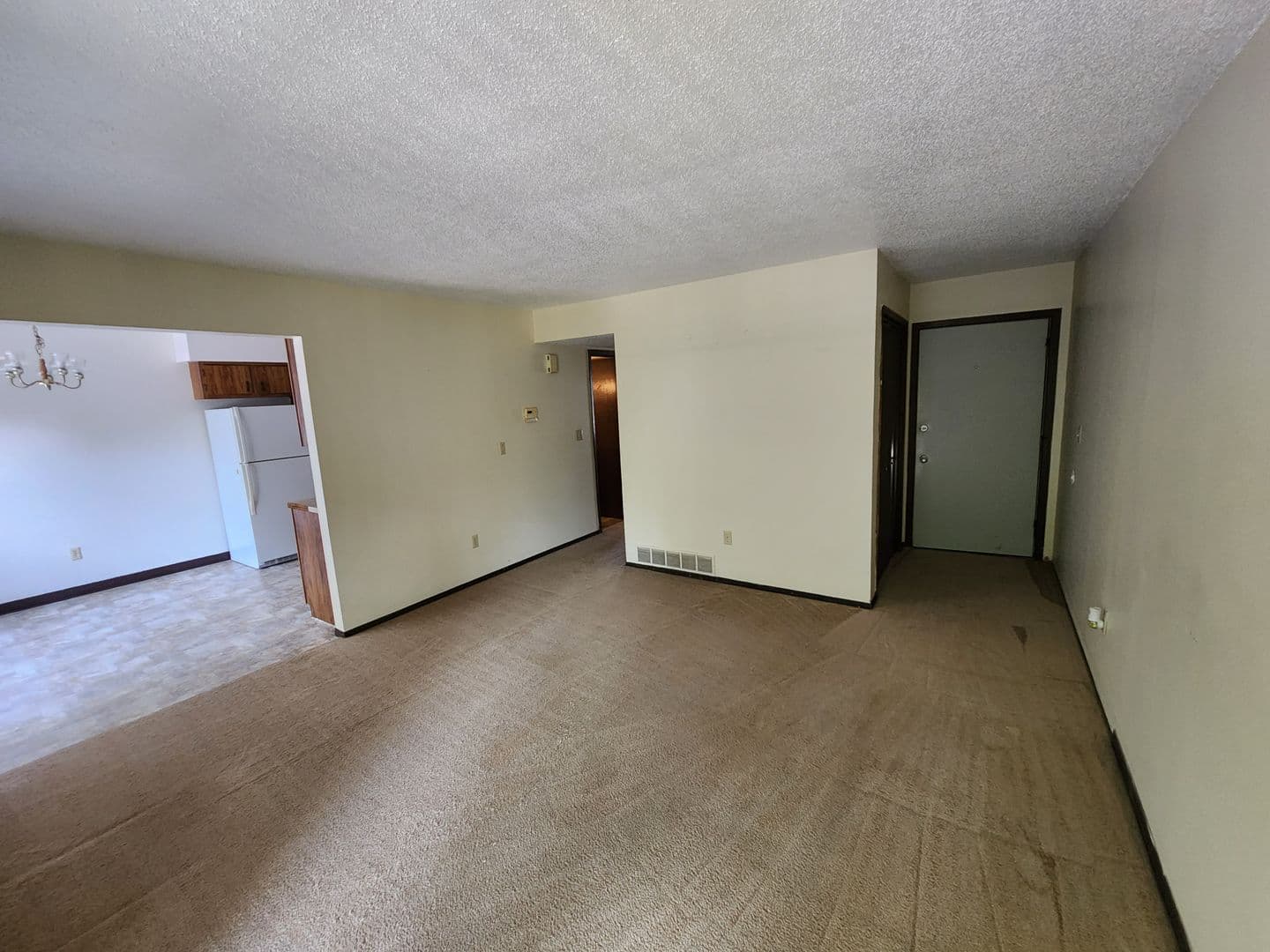 Rock Island Apartment: 9020 13th St W