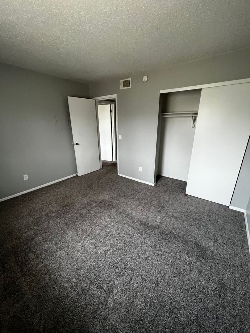 Davenport Apartment: 3107 Schuetzen Lane