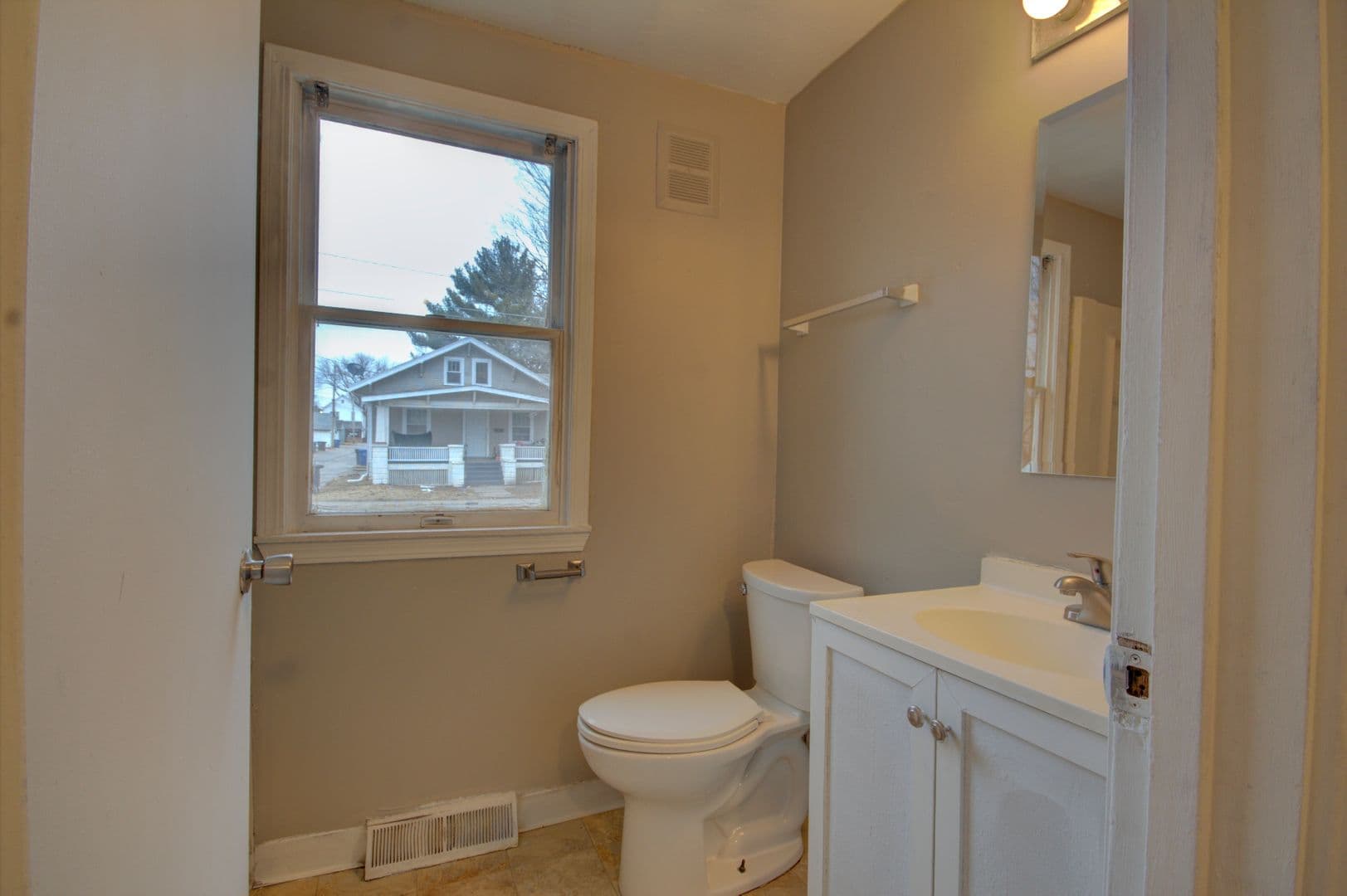 Moline House: 1118 17th Avenue