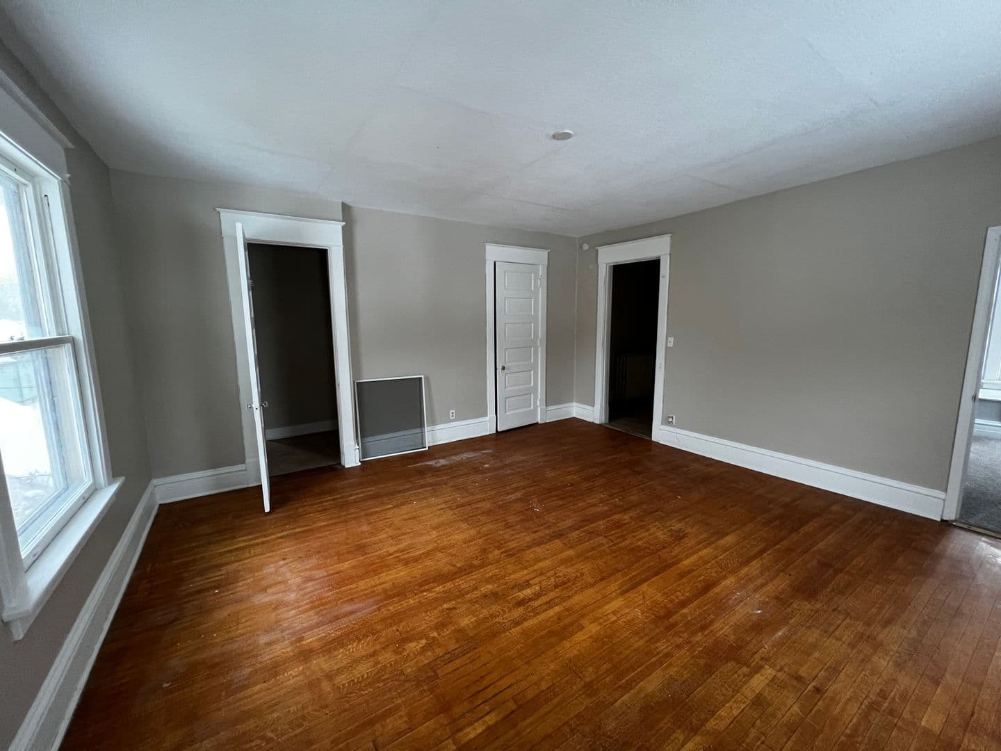 Rock Island Apartment: 914 23rd Street