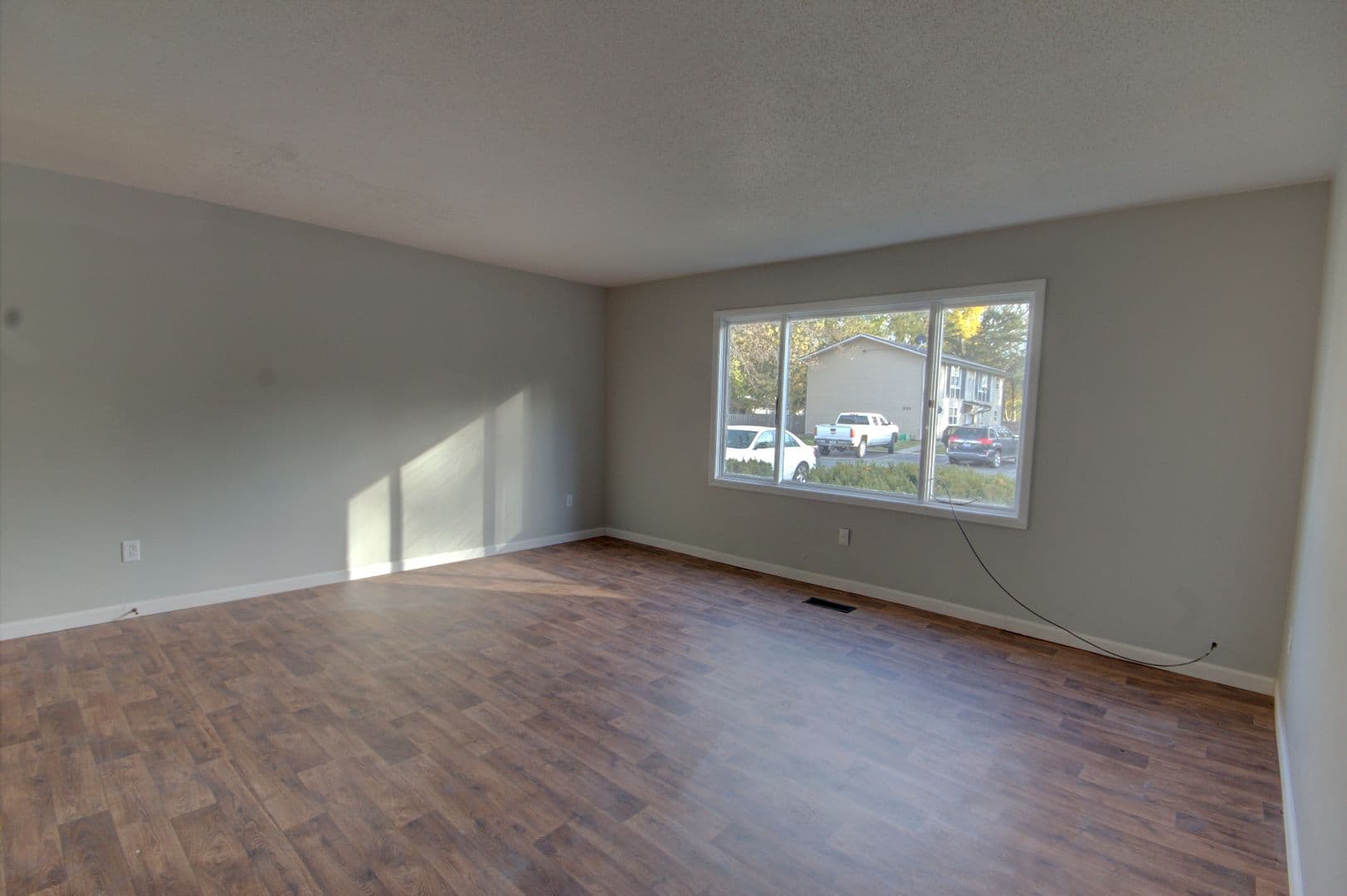 Hillsdale Apartment: 306 Larson Ct