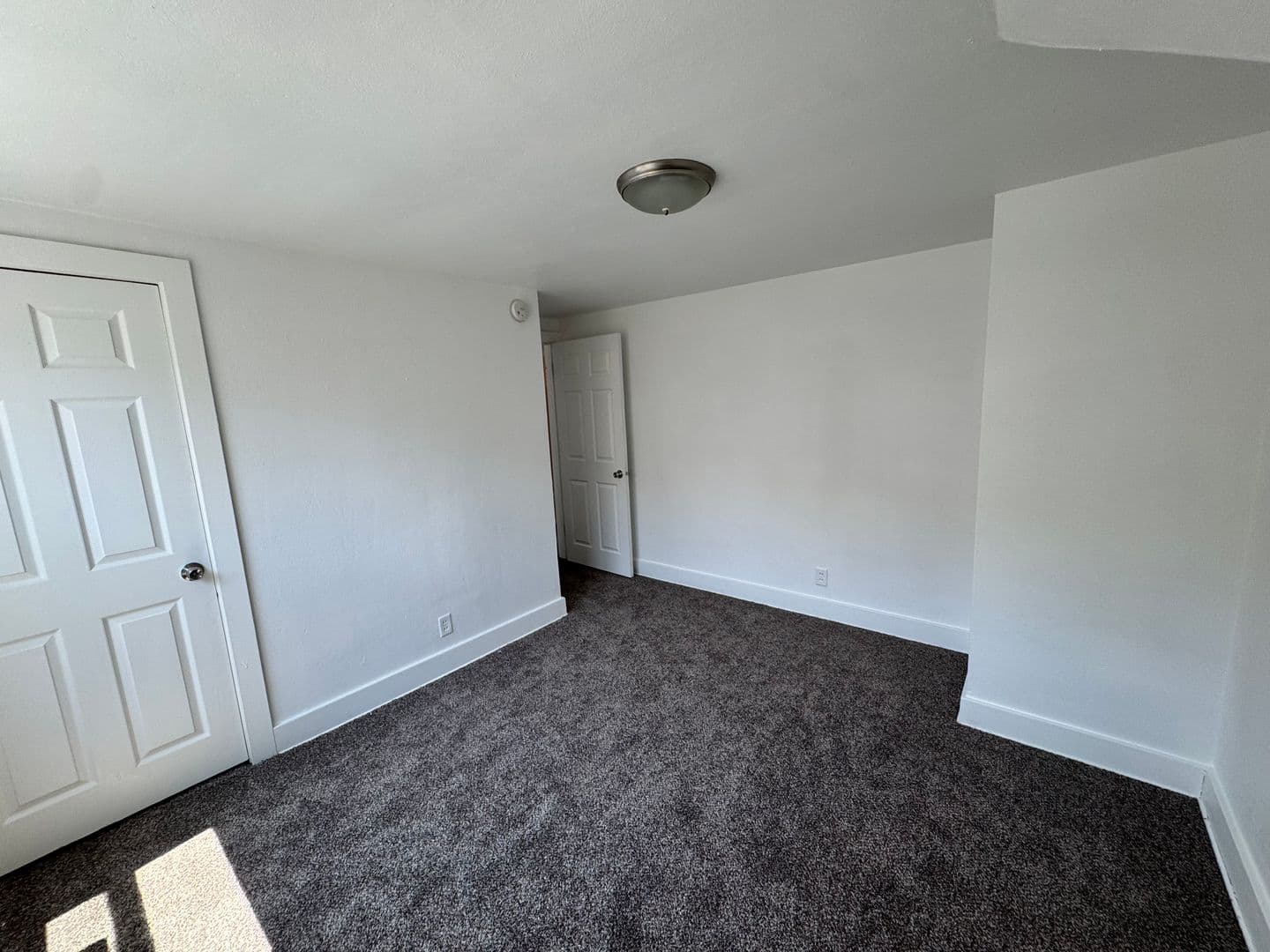 Moline Apartment: 1701 2nd St