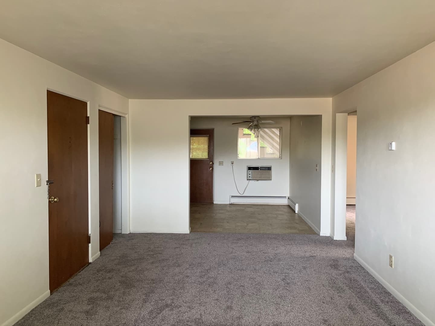 Moline Apartment: 1015 18th Street A