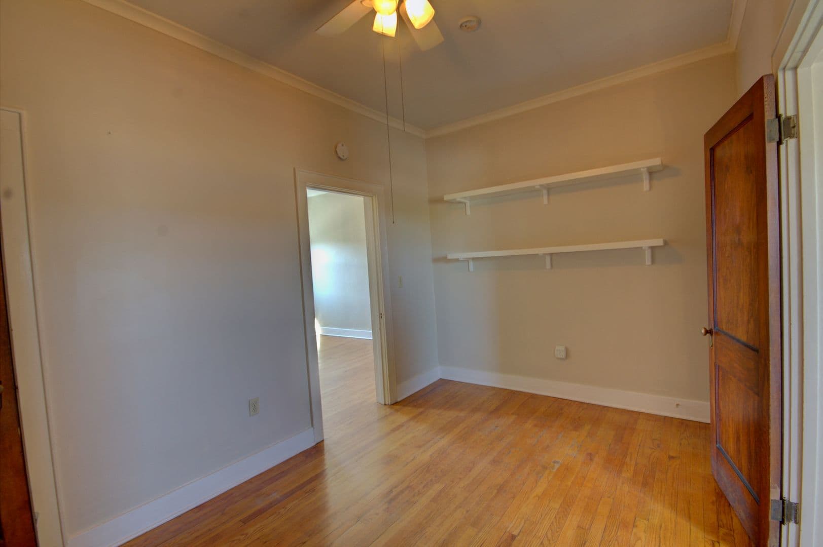 Rock Island Apartment: 1301-1305 2nd Ave