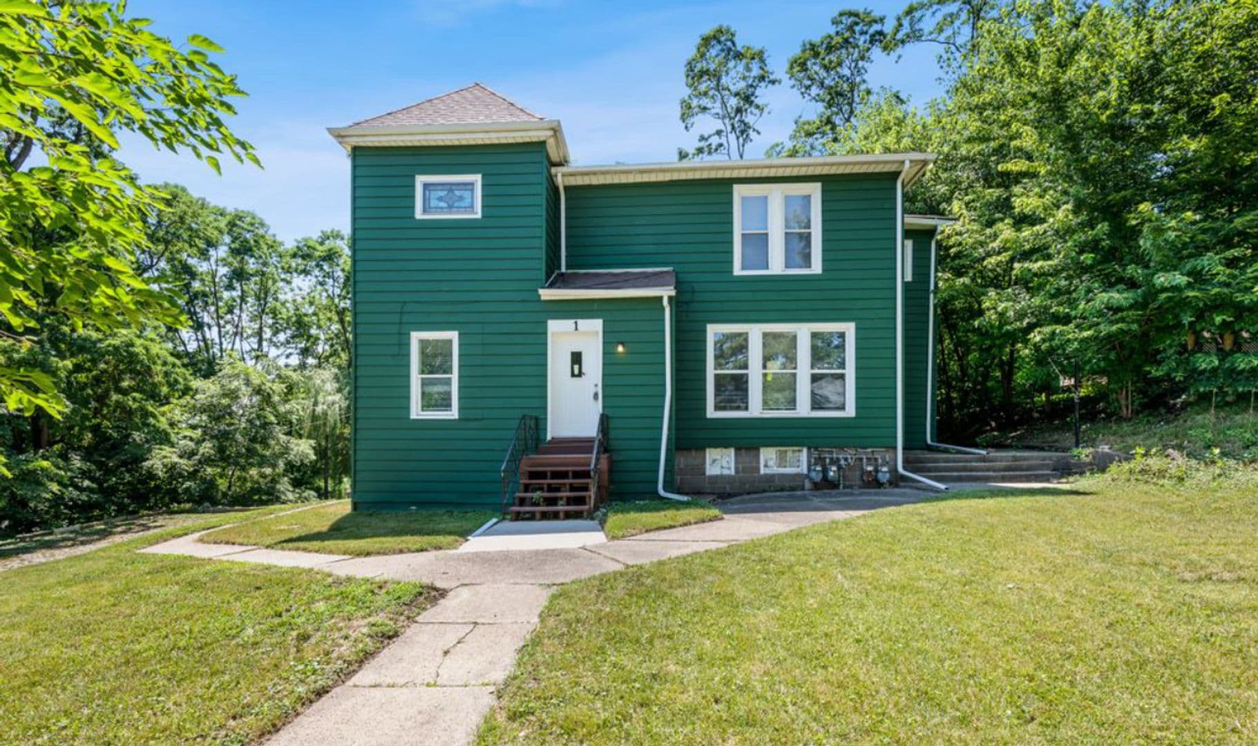 Davenport Apartment: 524 Lincoln Ct