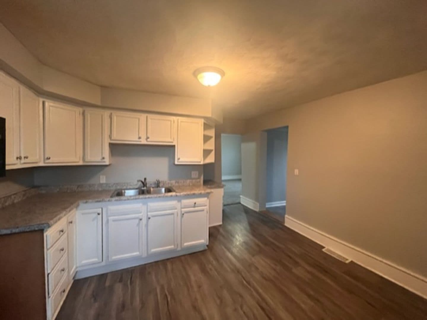 Davenport House: 1108 Gaines St