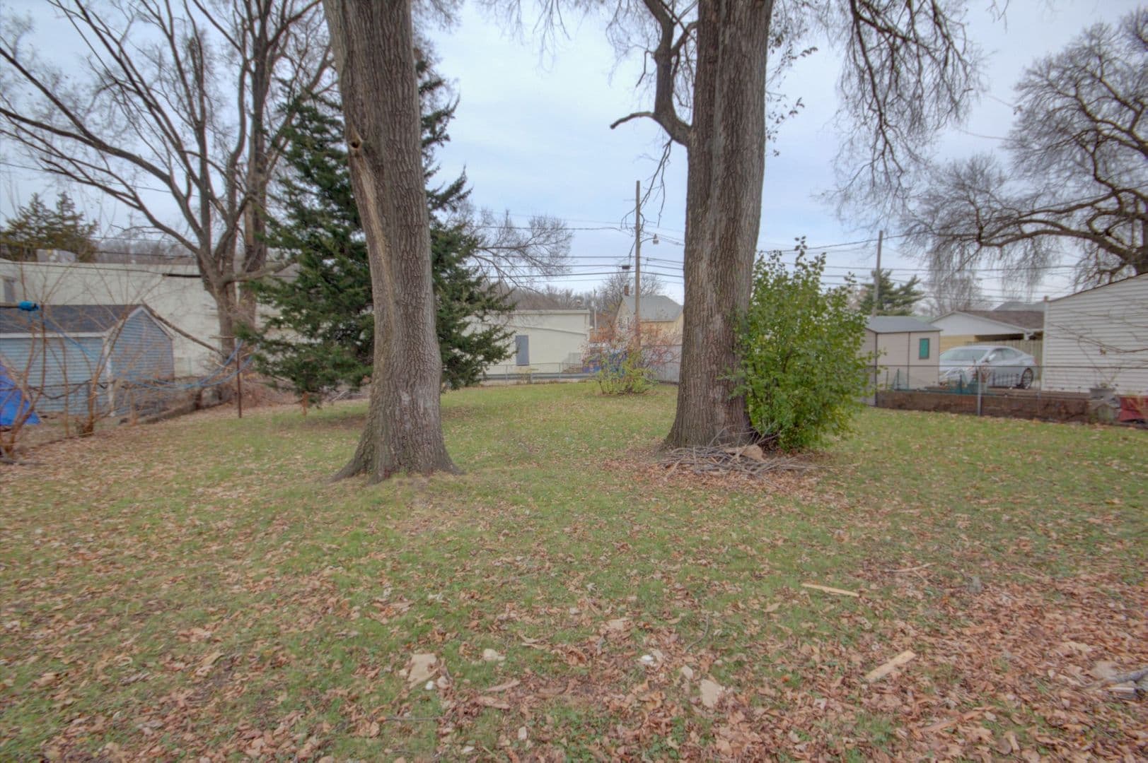 Davenport House: 3856 Johnson Ave