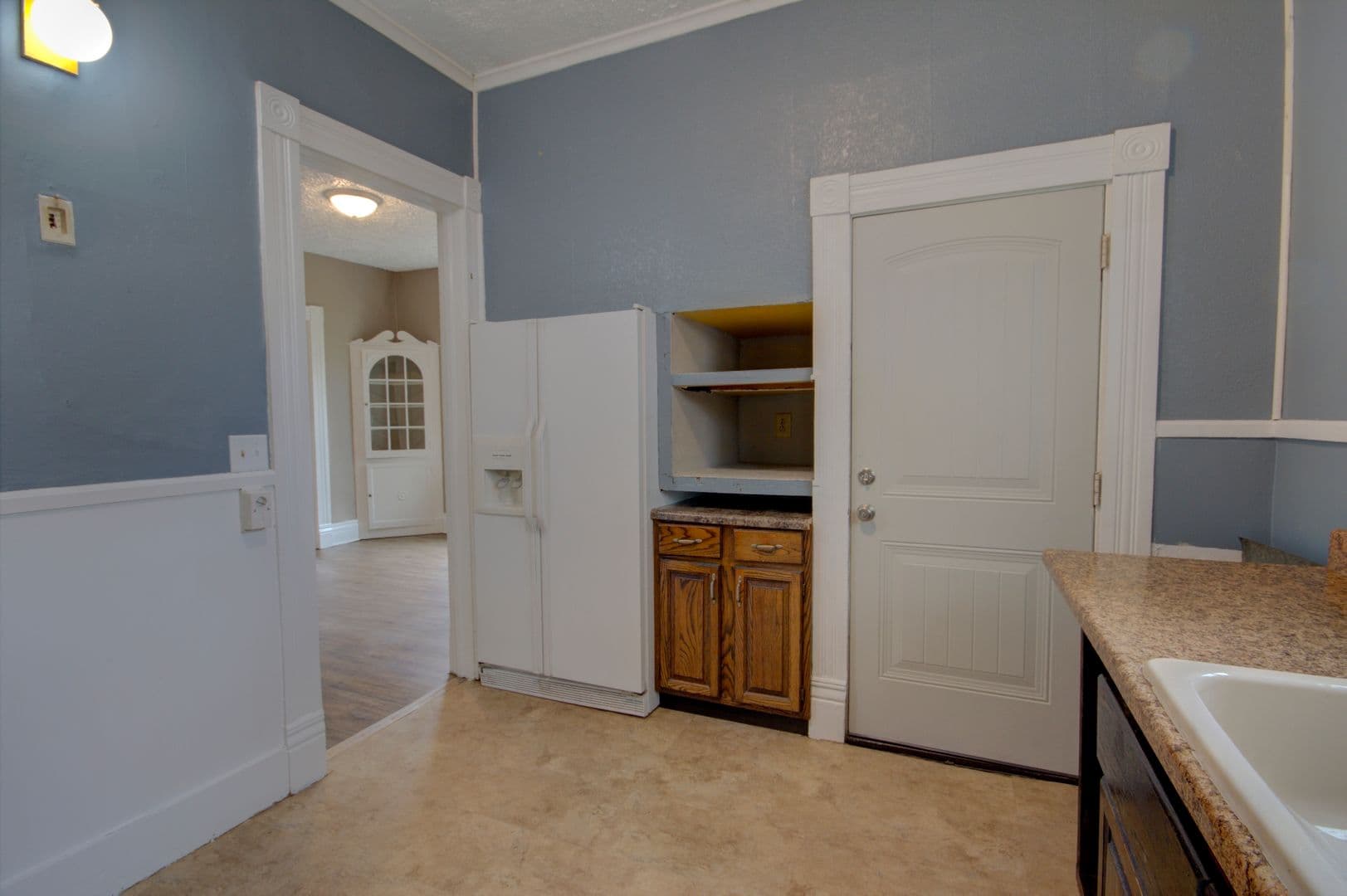 Davenport Apartment: 1724 Farnam St