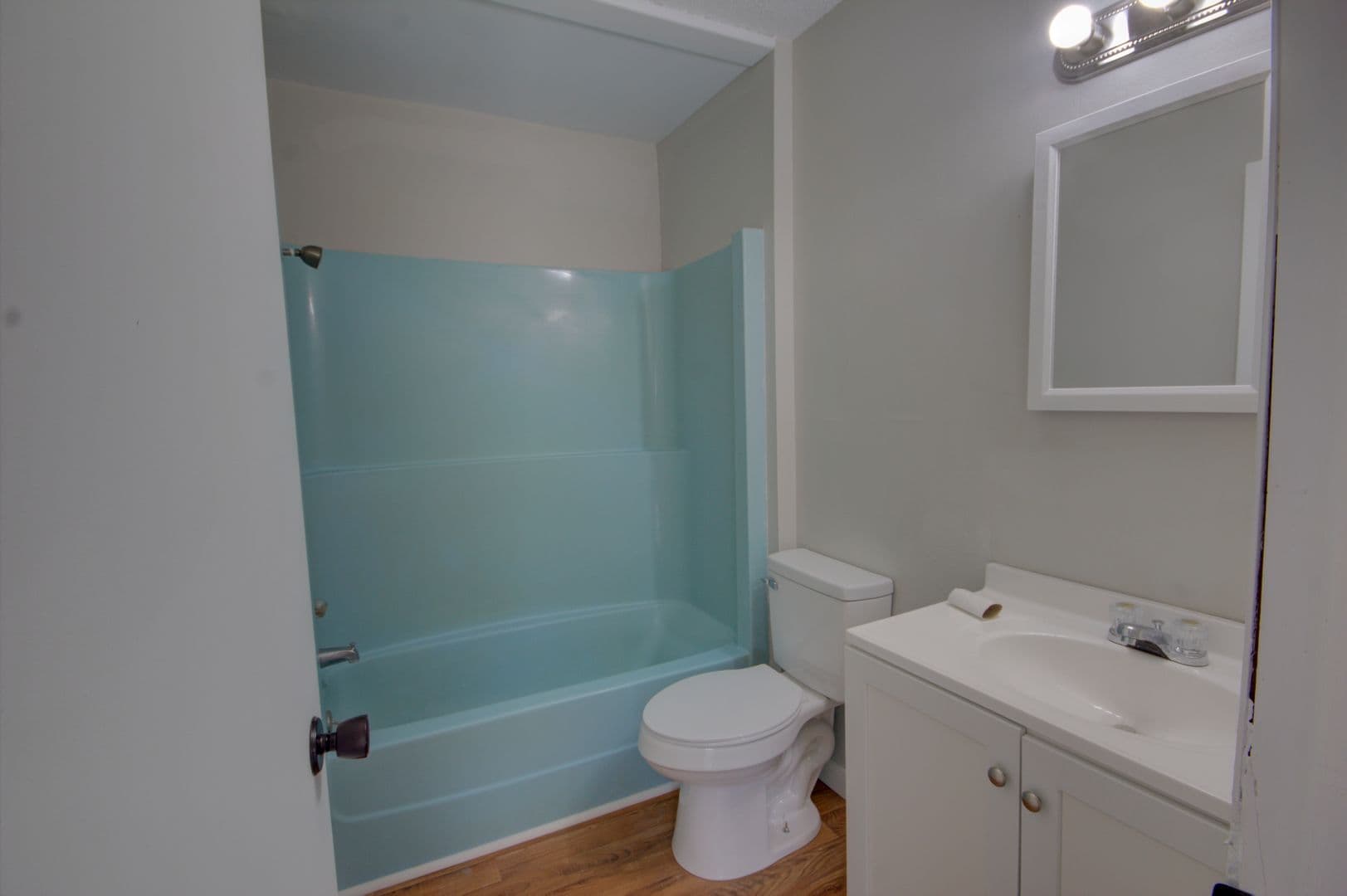 Hillsdale Apartment: 306 Larson Ct