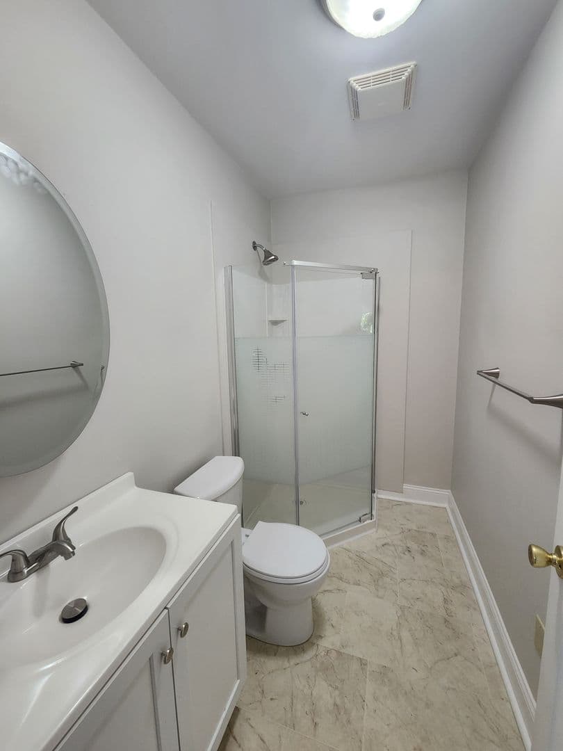 Davenport House: 108 E 37th St