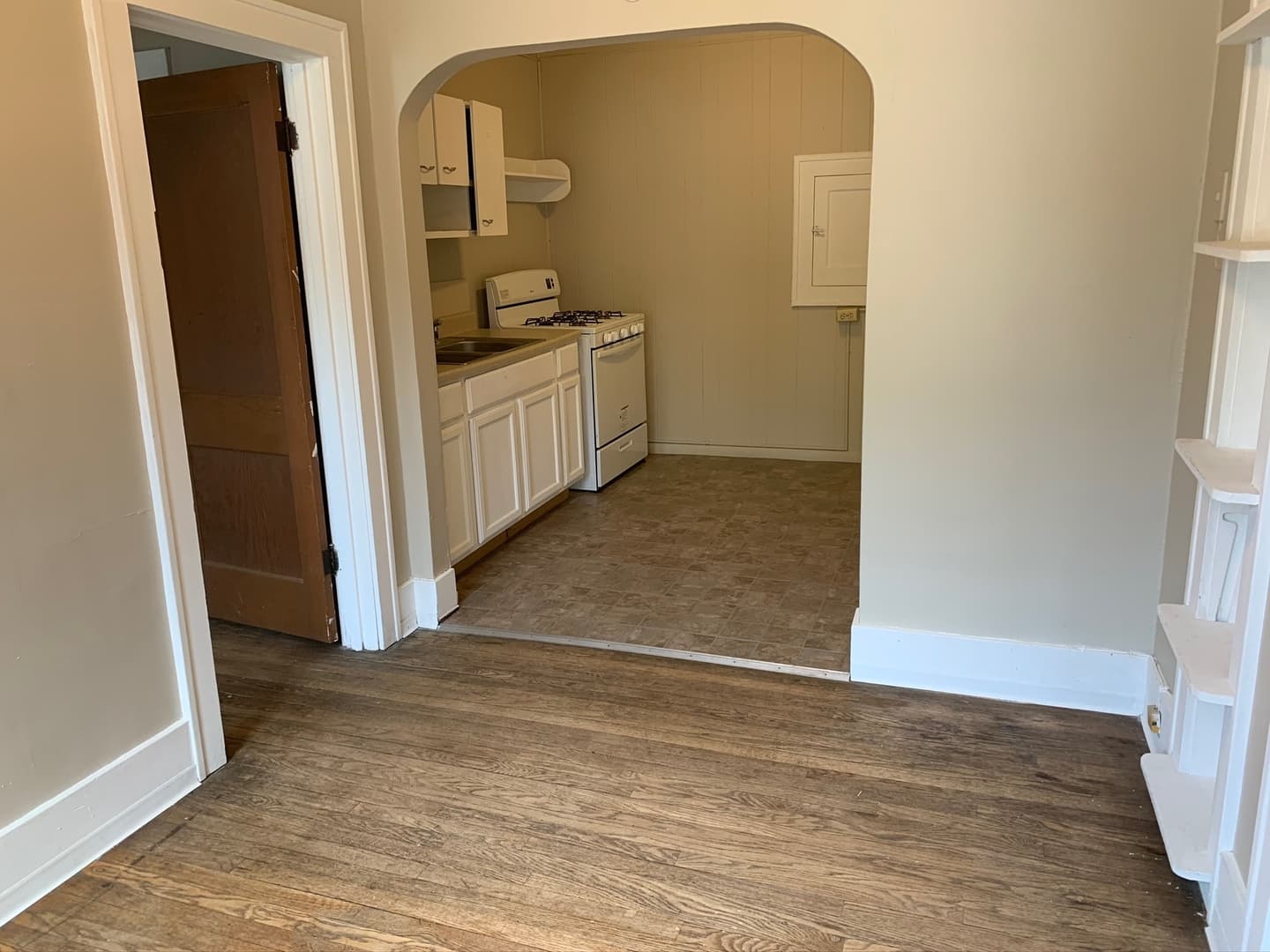 Moline Apartment: 1215 15th Street