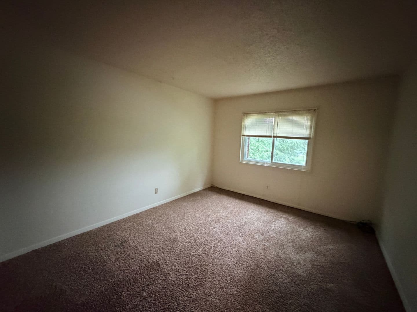 Rock Island Apartment: 1804 16th St