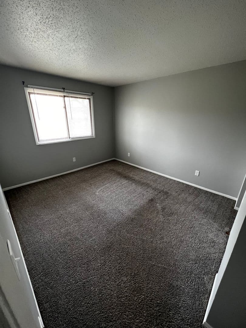 Davenport Apartment: 3107 Schuetzen Lane