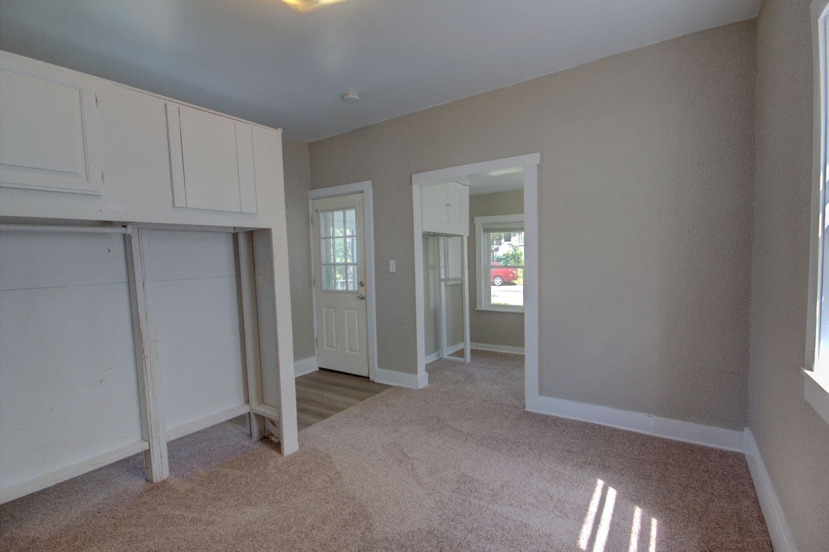 Davenport House: 1607 W 2nd St