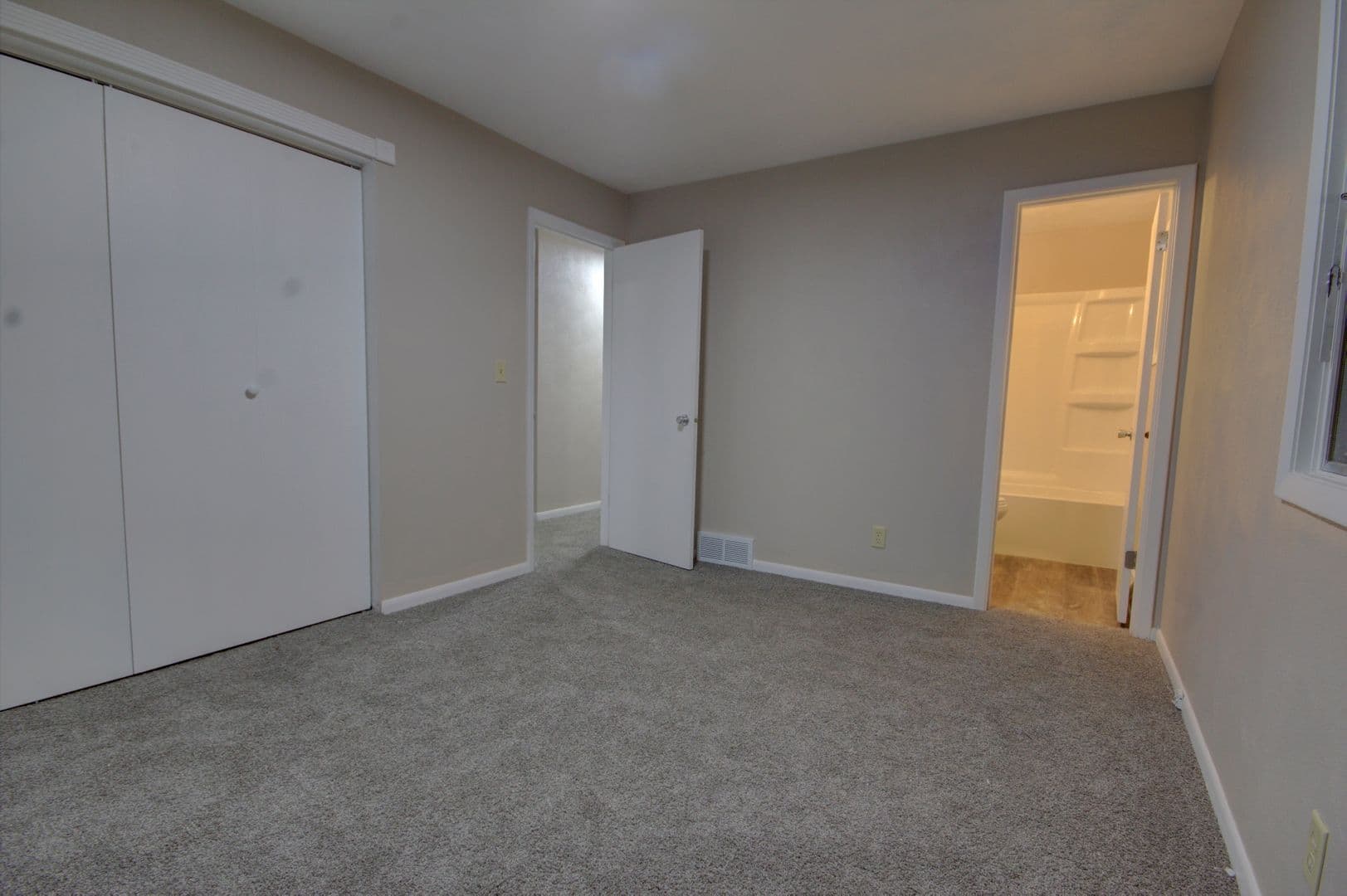 Orion House: 53 Sunny Hill Dr