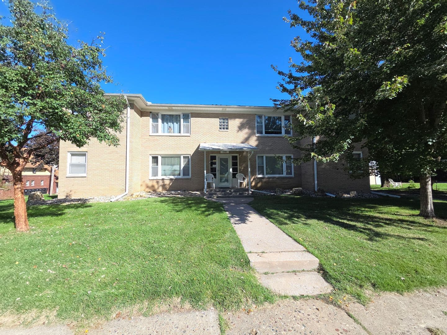 Moline Apartment: 1705 11th Ave