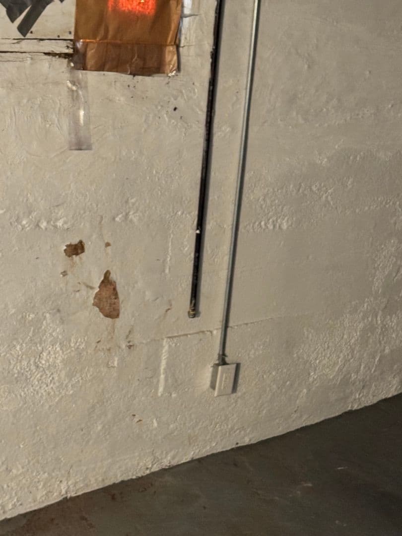Silvis Apartment: 149 6th Street