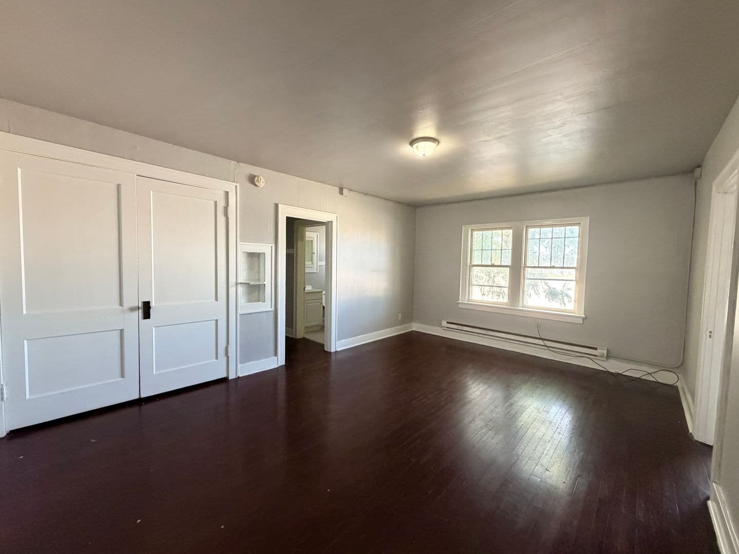 Rock Island Apartment: 2930 5th Ave