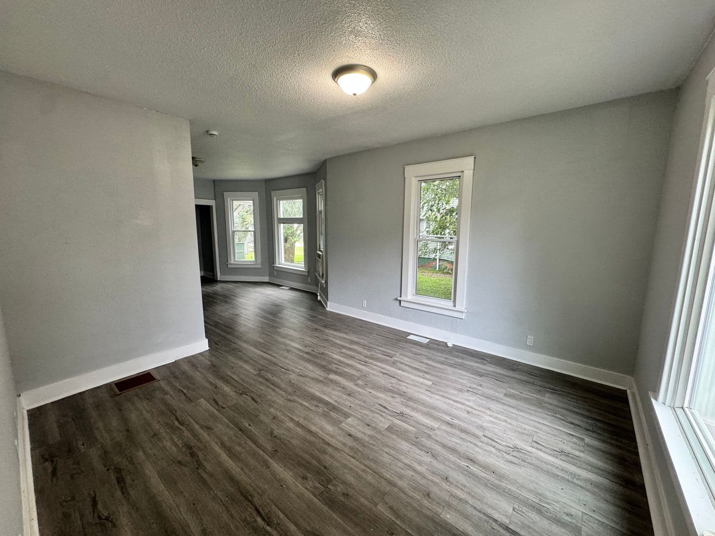 Rock Island House: 4515 8th Ave