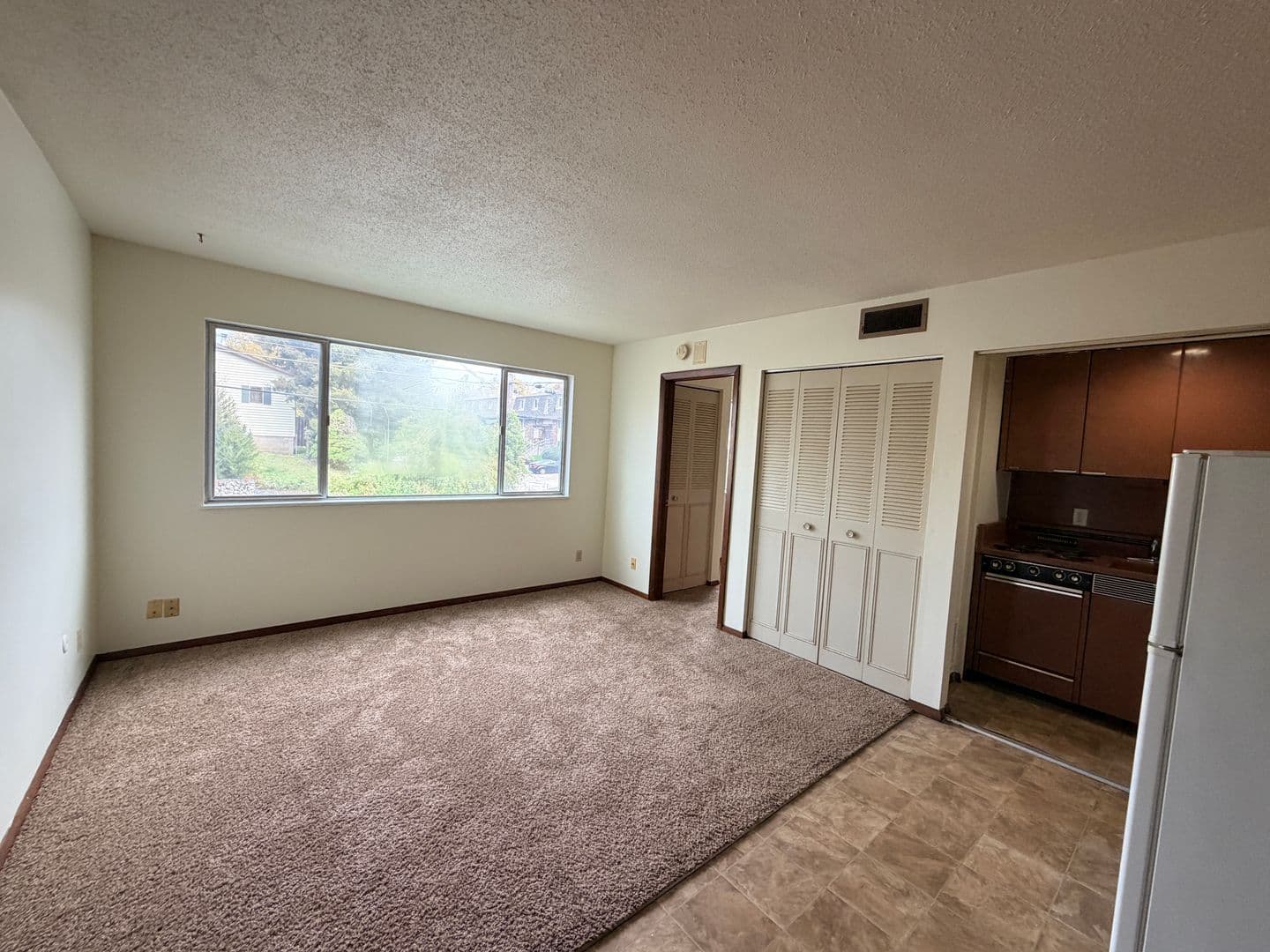 Moline Apartment: 5509 34th Ave