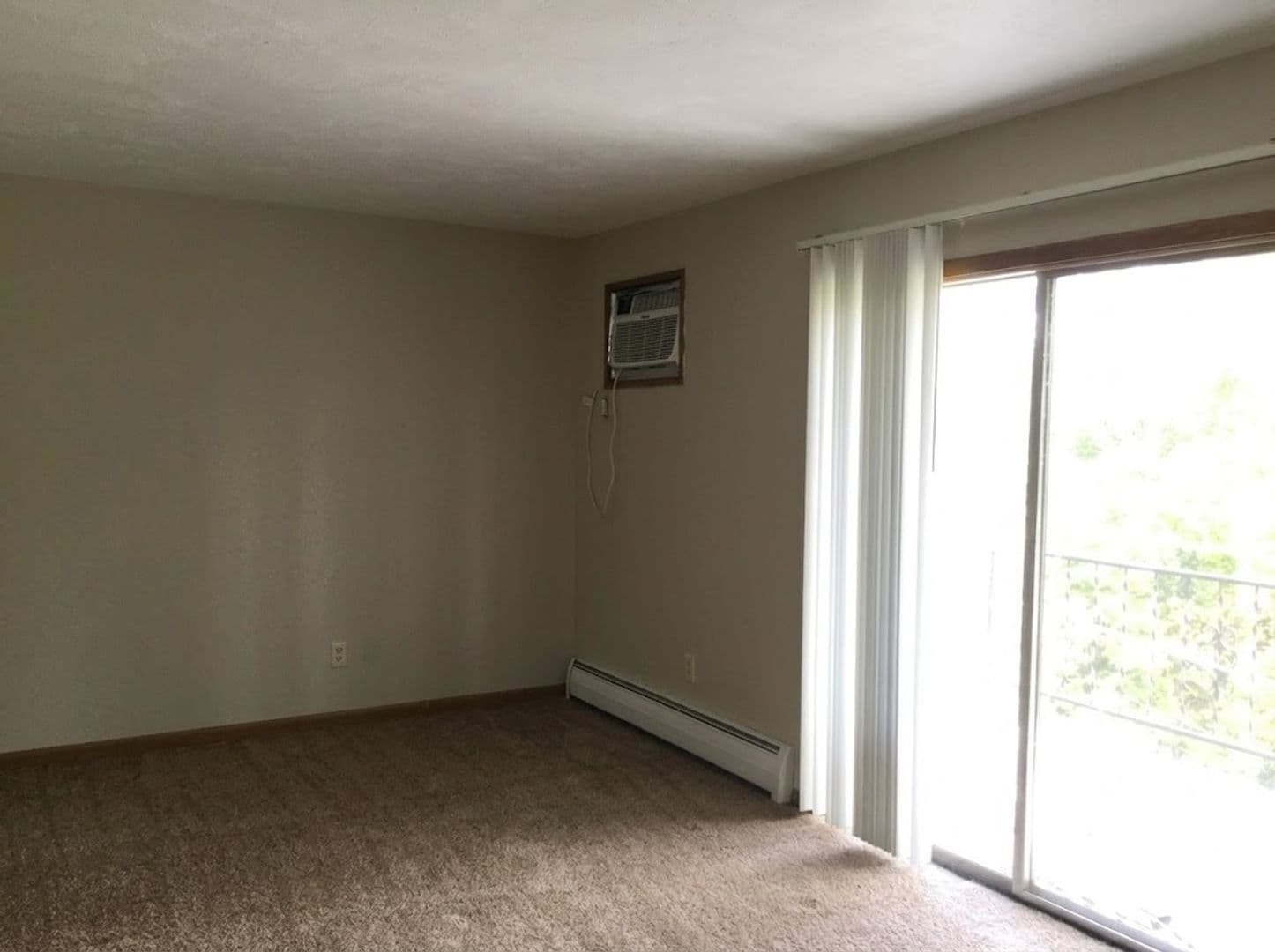 Moline Apartment: 3532 60th Street