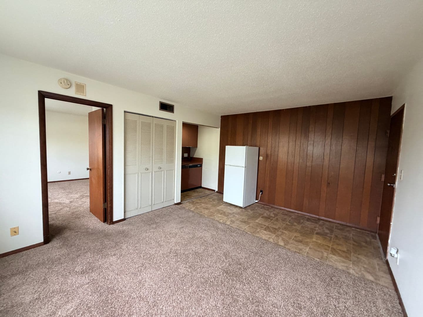 Moline Apartment: 5509 34th Ave