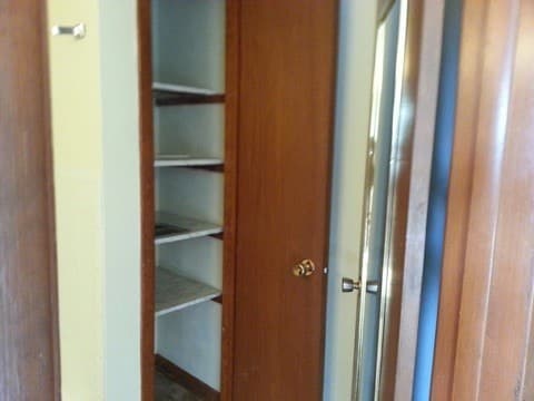 Rock Island Apartment: 1450 18th Ave