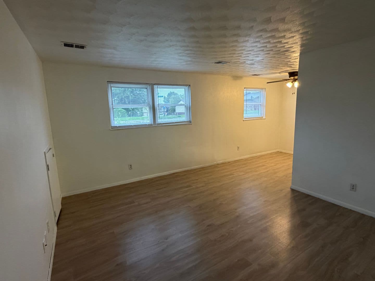 Davenport Apartment: 702 W 63rd Street