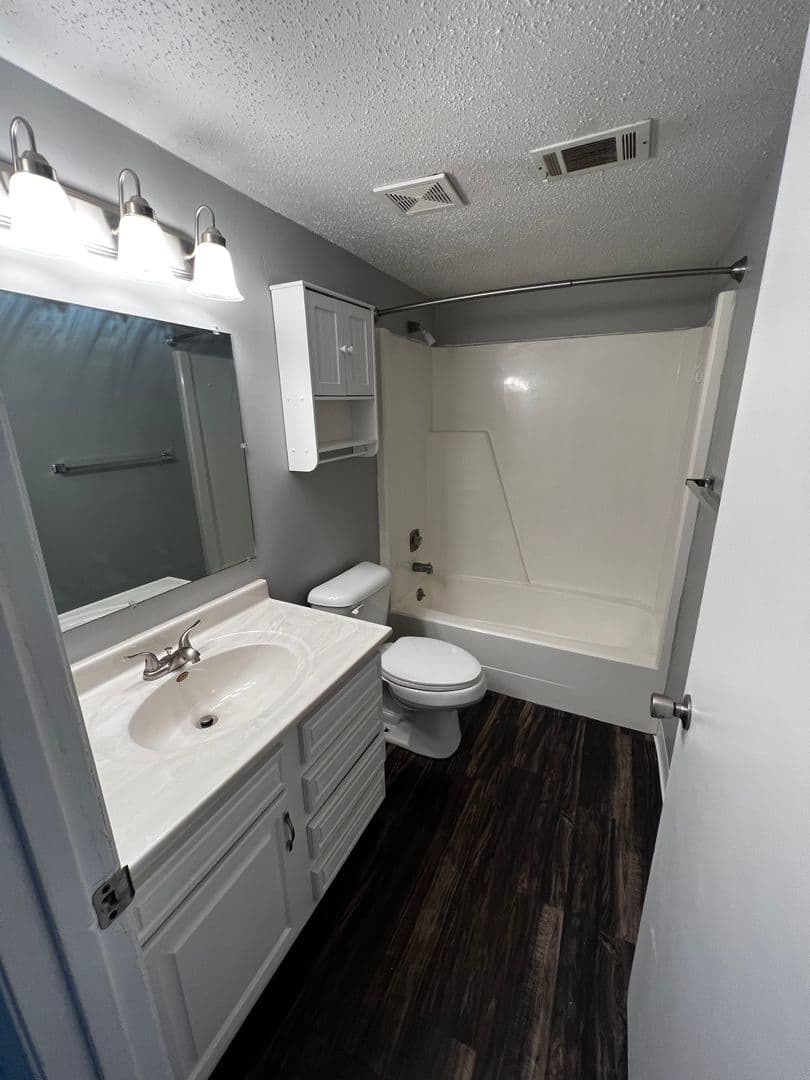 Davenport Apartment: 3107 Schuetzen Lane