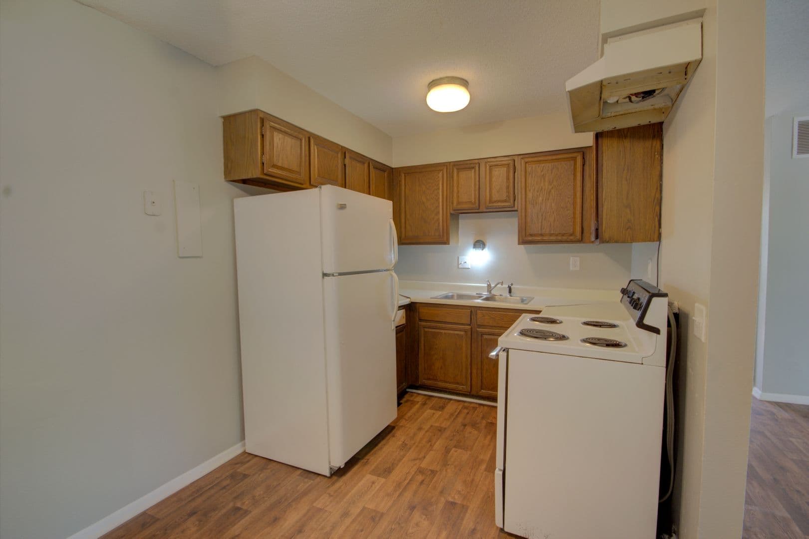 Hillsdale Apartment: 306 Larson Ct