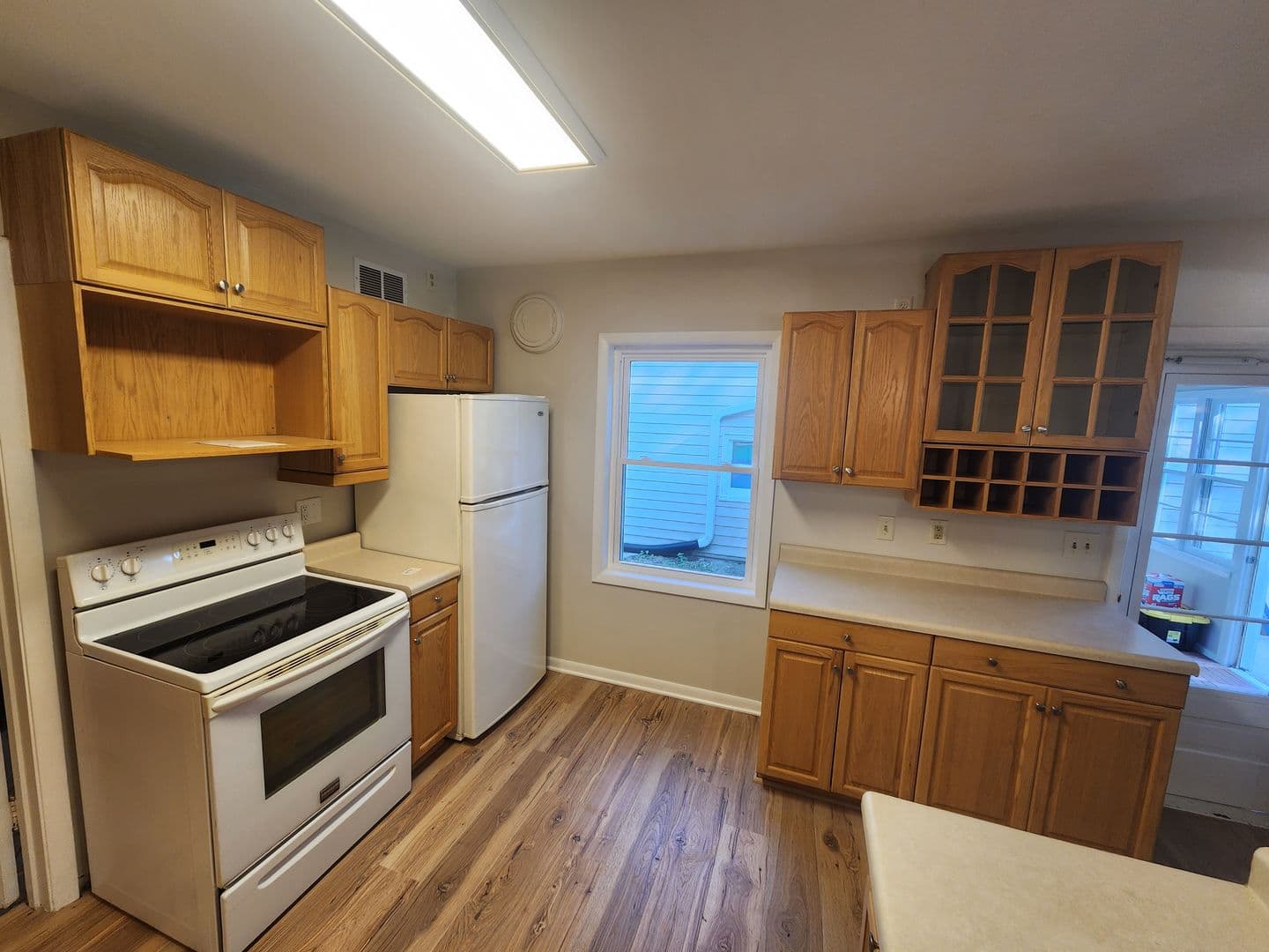 Davenport House: 108 E 37th St