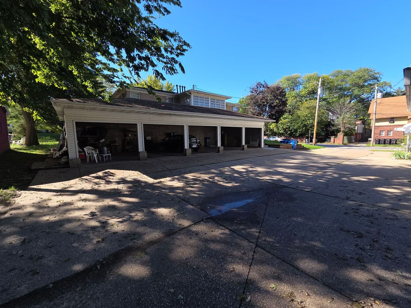 Moline Apartment: 1705 11th Ave