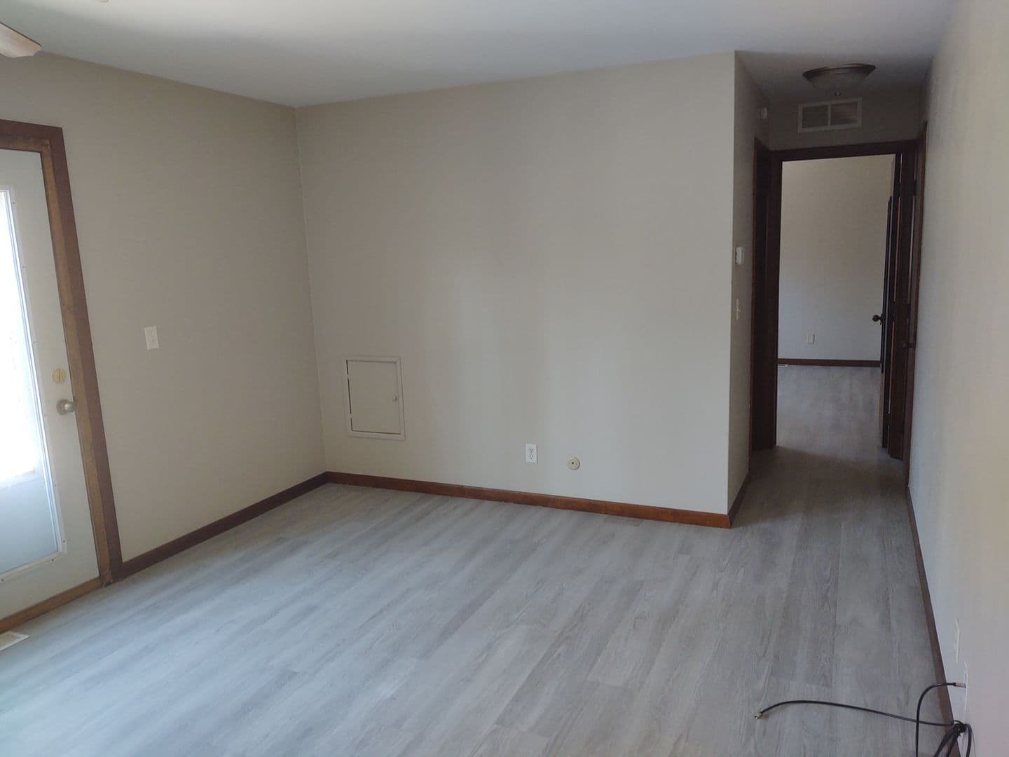 Moline Apartment: 2717 11th Ave B