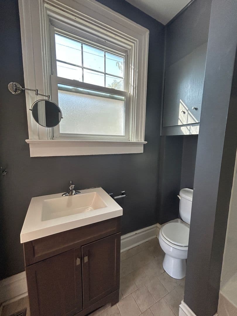 Davenport House: 1415 Pershing Ave