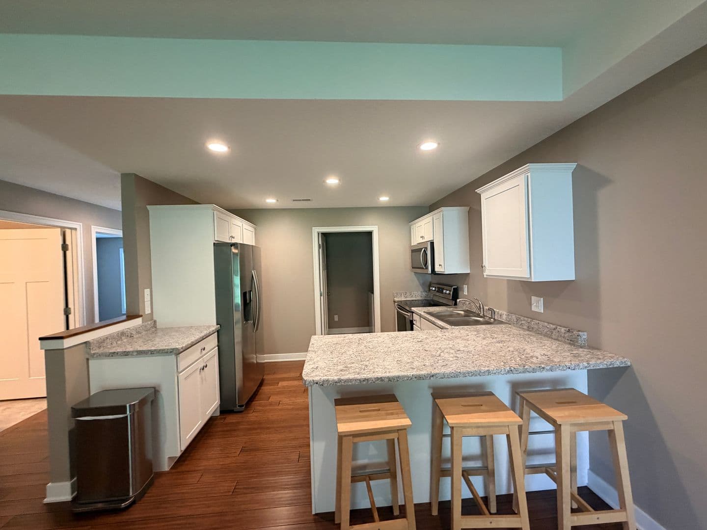 Moline House: 1420 51st Street Drive