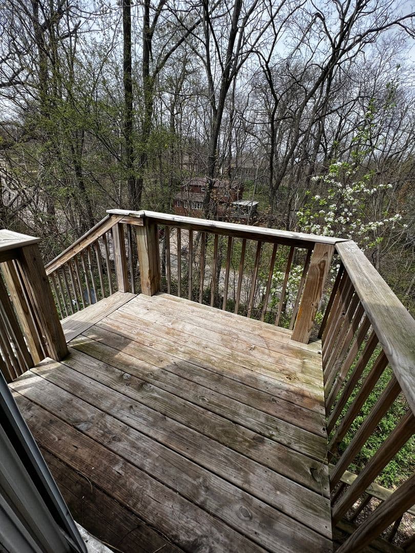 Davenport Apartment: 3107 Schuetzen Lane